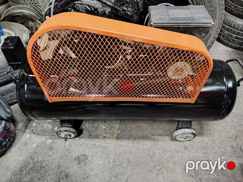 Hava kompressoru – kəmər ötürücülü, iki silindrli başlıq və elektrik — Sumqayıt