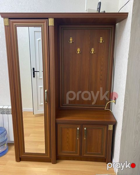 Dehliz mebeli 180azn. Unvan Qaracuxur Nigaz — Mehdiabad