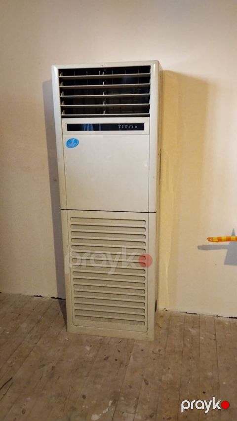 1200₼ Şkaf kondisioner 180kv 3faza Koroğlu 4962 Zeyno — Bakı