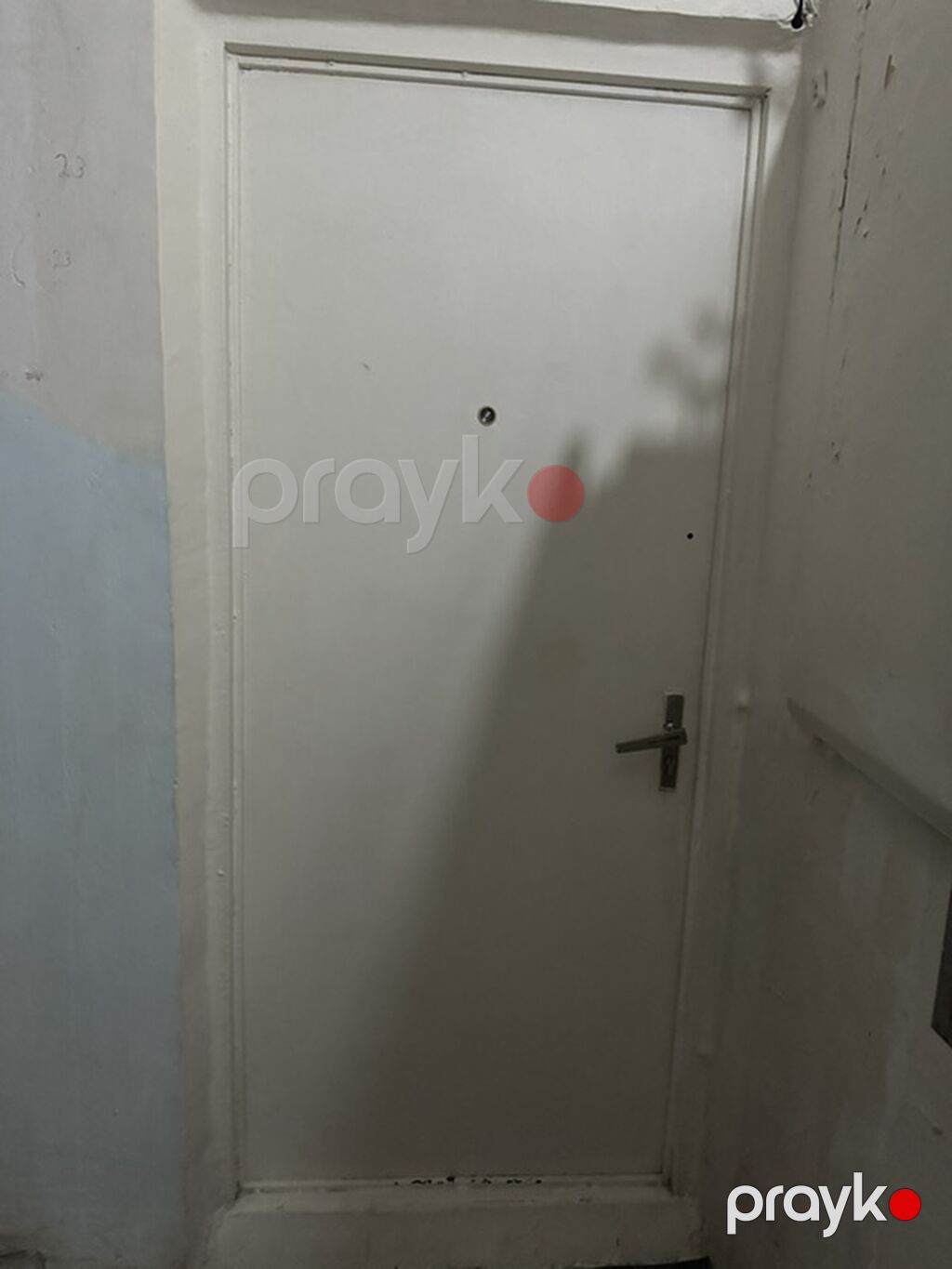Ağ rəngli giriş qapısı (iki tərəfli dizayn) - Material: metal — Pəncərələr, qapılar, balkonlar, Sumqayıt (2)