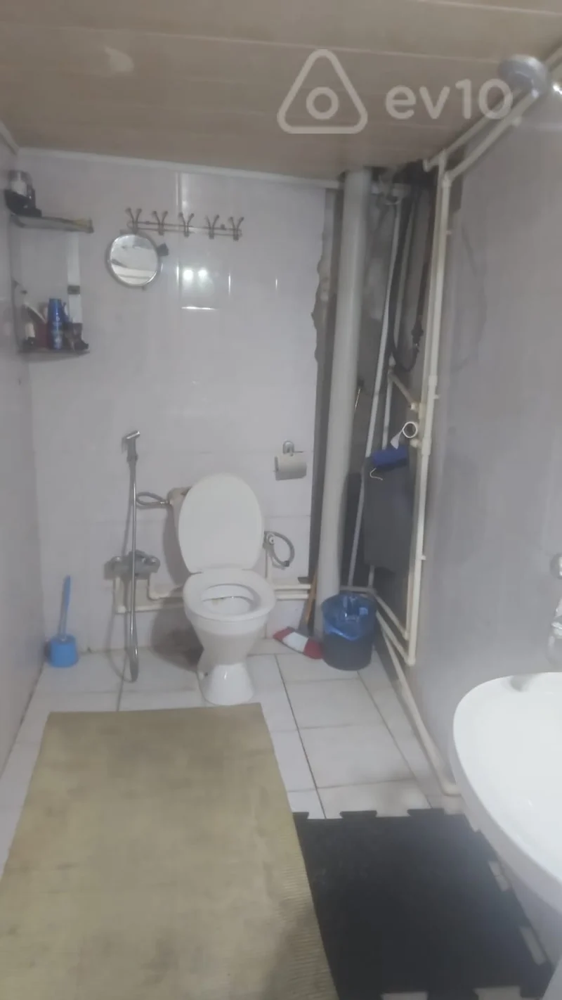 3 otaqlı həyət evi, 70 m², Nizami rayonu Qasımbəy Zakir küçəsi — kirayə — Ev, villa, Bakı (10)