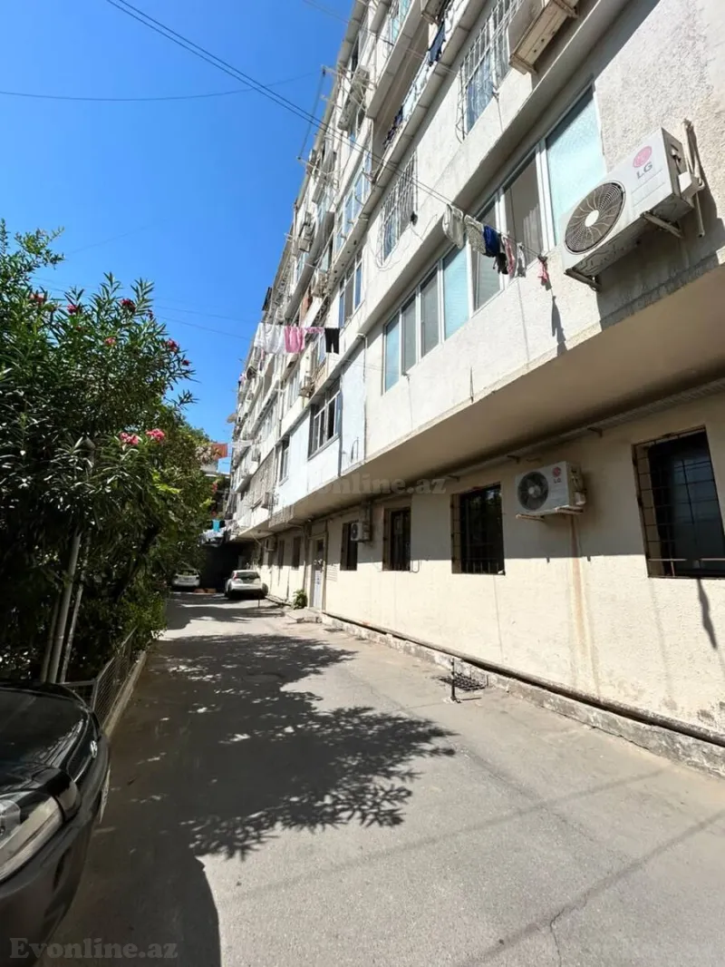 Satılır 3 otaqlı Mənzil Köhnə tikili 75 m² Bakı, Nəsimi r., 28 May m — Mənzil, Bakı (5)