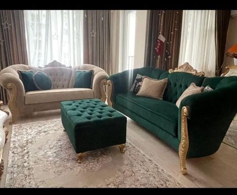 2 ədəd Klassik divan 660 AZN. ideal vəziyyətdədi Pufik hədiyyə — Sara — Yumşaq mebel dəstləri
