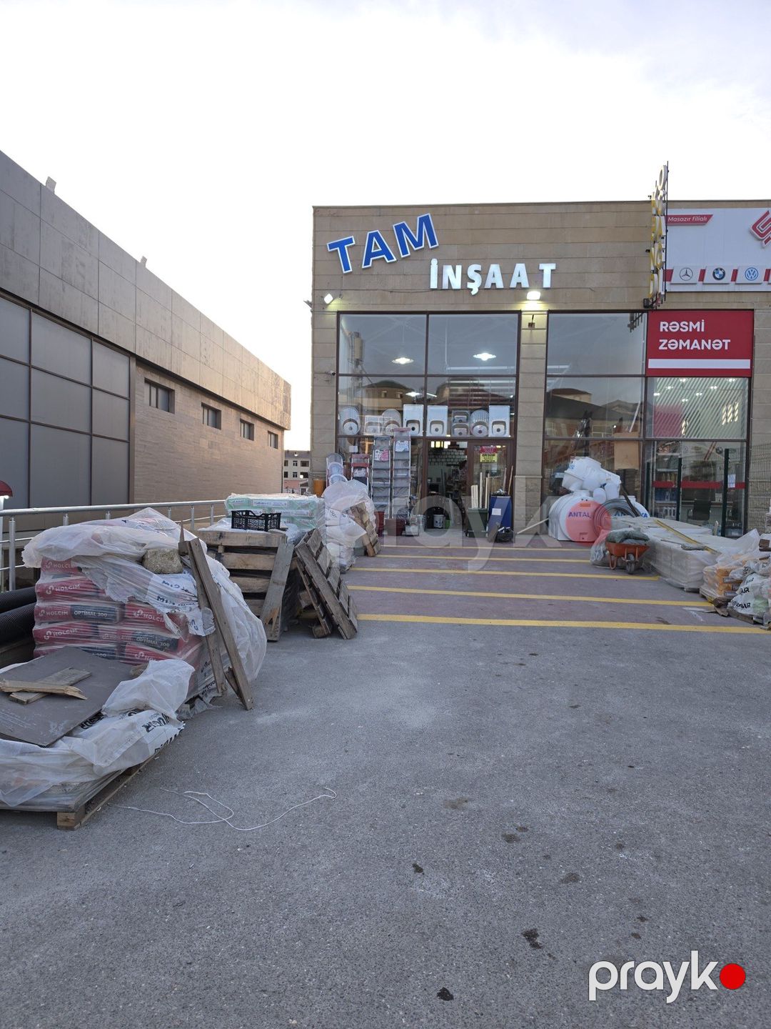 Satılır obyekt 221 m² — Əmlak, Bakı (2)