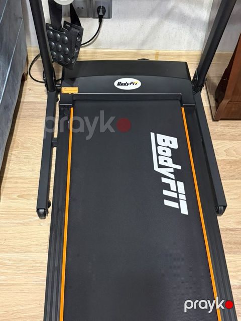 BodyFit B4 qaçış trenajoru - Model: BodyFit B4 (qatlanan tip) — Bakı