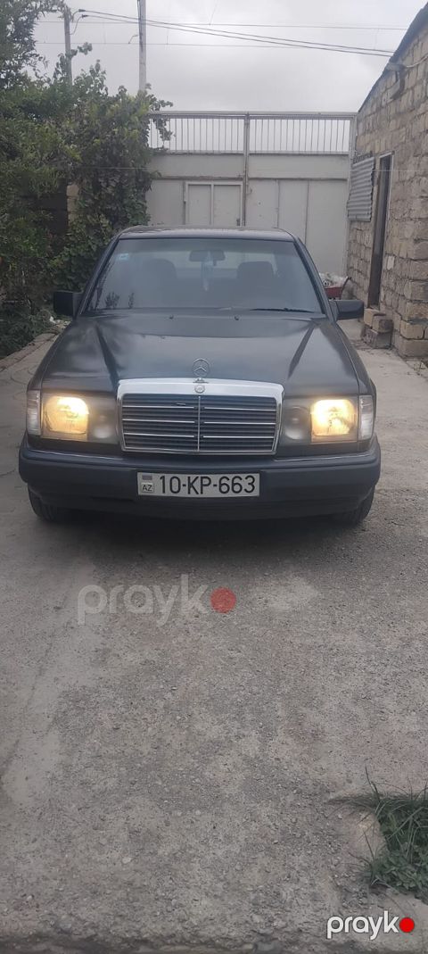 Mercedes-Benz E-Class: 3 l 1988 il Sedan — Digah