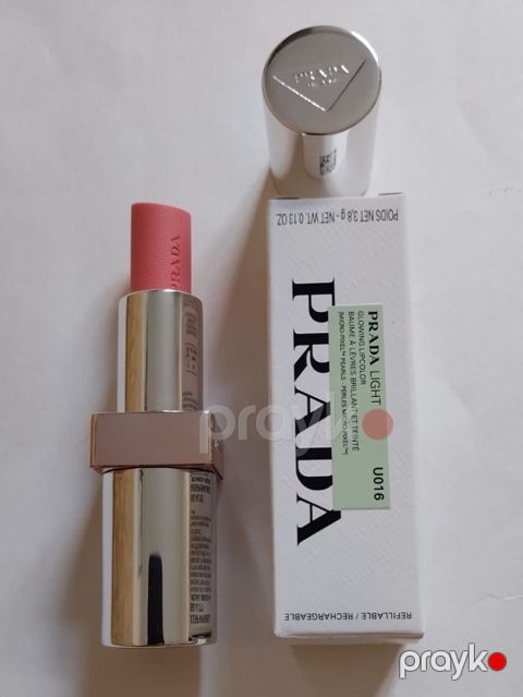 Orginal Prada dodaq boyası (U016). 50 azn — Bakı