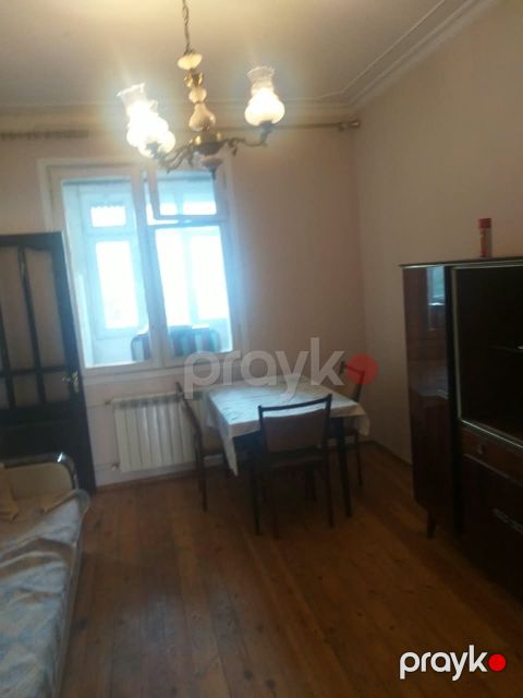 İcarəyə verilir 2 otaqlı köhnə tikili 55 m² — Bakı