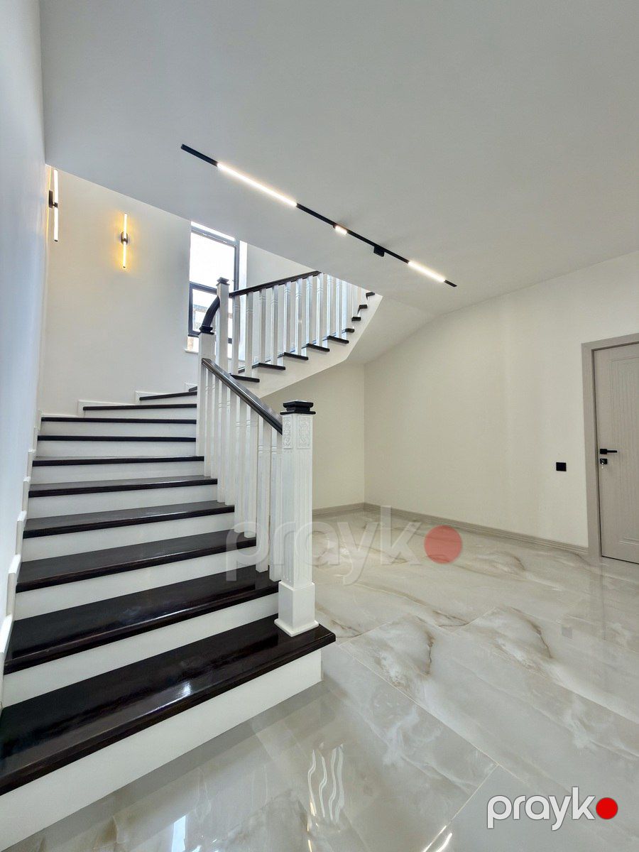Satılır 5 otaqlı həyət evi/bağ evi 220 m² — Ev, villa, Bakı (7)