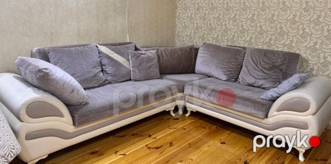 Künc divan — Bakı