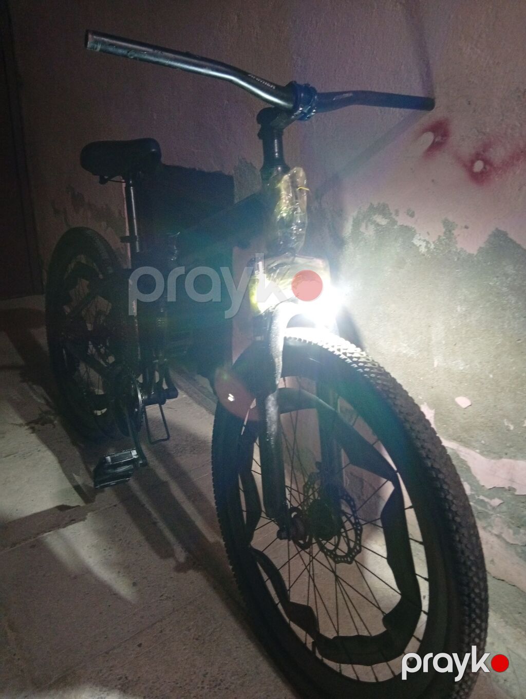 Şəhər və yüngül off-road üçün velosiped - Ön işıq: güclü LED fara — Yol velosipedləri, Xırdalan (2)