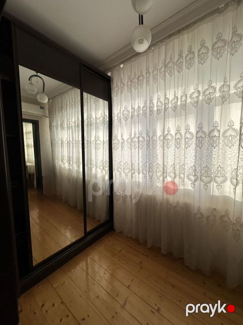 İşlənmiş, 2 qapılı, Güzgülü, Qəhvəyi, Kupe, Düz dolab — Bakı