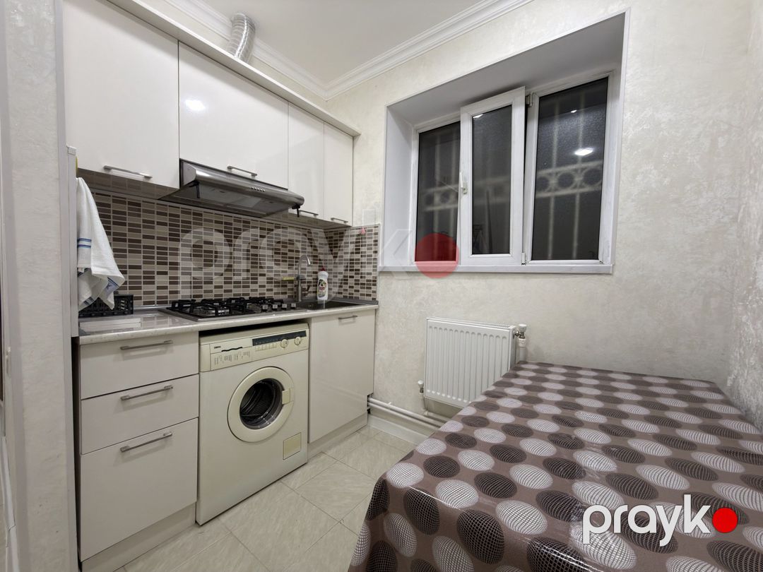 İcarəyə verilir 1 otaqlı köhnə tikili 47 m² — Mənzil, Bakı (7)