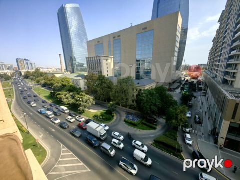 Satılır 4 otaqlı yeni tikili 205 m² — Bakı