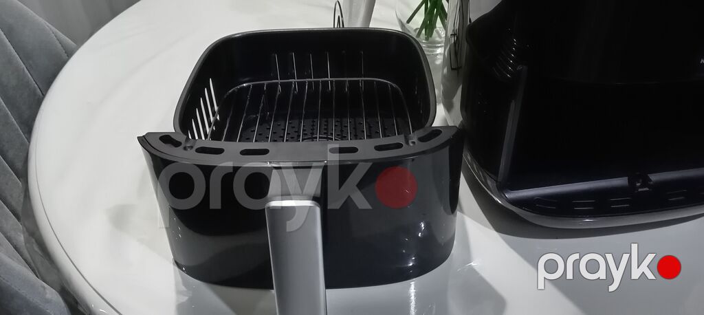 Fritoz Yağsız l, İşlənmiş, Ünvandan götürmə — Frilyör, Bakı (3)