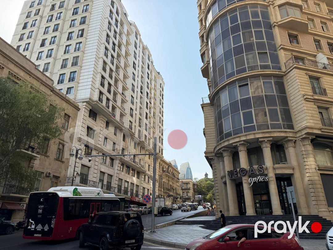 Satılır obyekt 450 m² — Əmlak, Bakı (2)