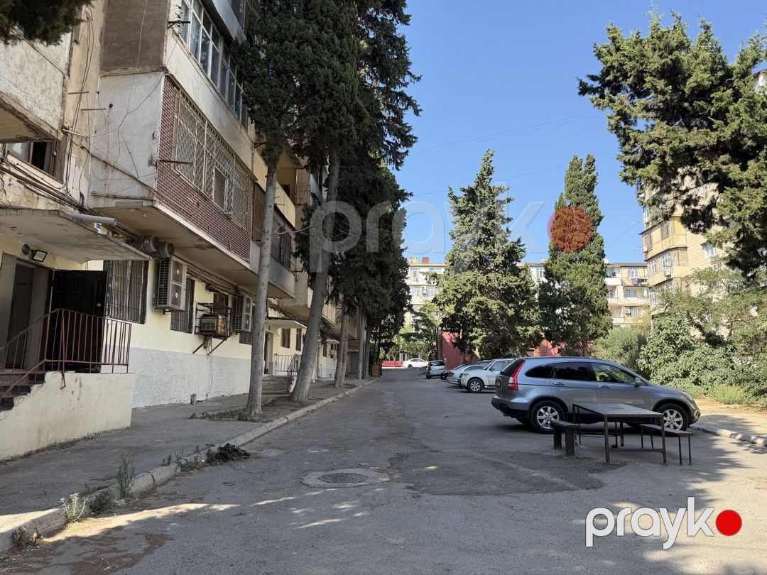 Satılır 2 otaqlı köhnə tikili 55 m² — Mənzil, Bakı (4)