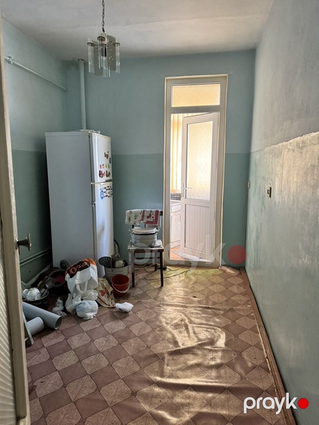 Lənkəran şəhər mərkəzində 2 otaqlı mənzil 5 / 2 ci mərtəbəsi orta — Mənzil, Lənkəran (5)