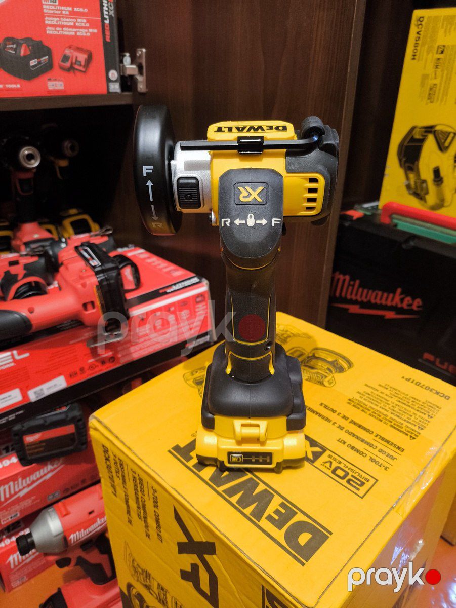 DeWalt mini laqunda — Təmir və inşaat, Bakı (3)