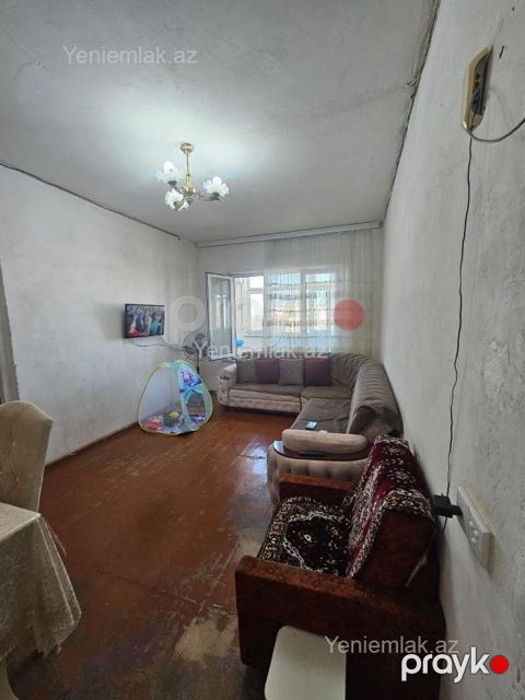 Satılır 5 otaqlı Bina evi menzil (Köhnə tikili), 110 m², 10-cu mikrorayon — Sumqayıt