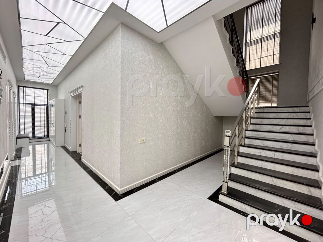 Satılır 4 otaqlı həyət evi/bağ evi 270 m² — Ev, villa, Bakı (9)