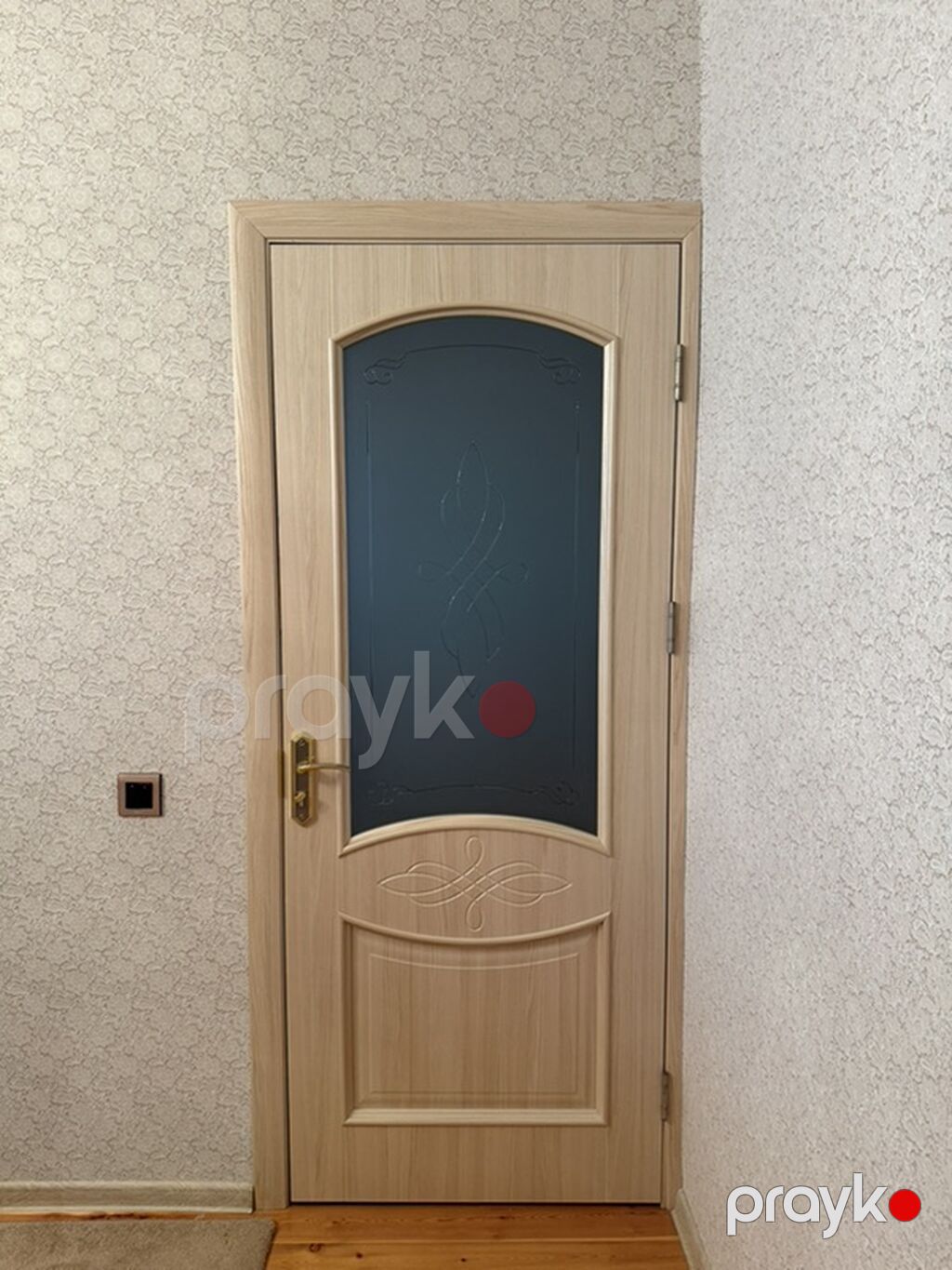 Ağcaqayın rəngli interyer qapıları – şüşəli dekorlu model Material — Pəncərələr, qapılar, balkonlar, Bakı (5)