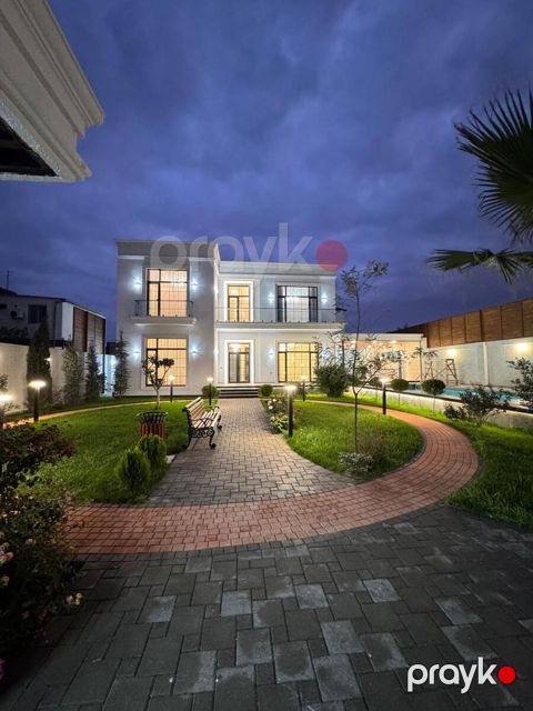 Satılır 6 otaqlı həyət evi/bağ evi 450 m² — Bakı