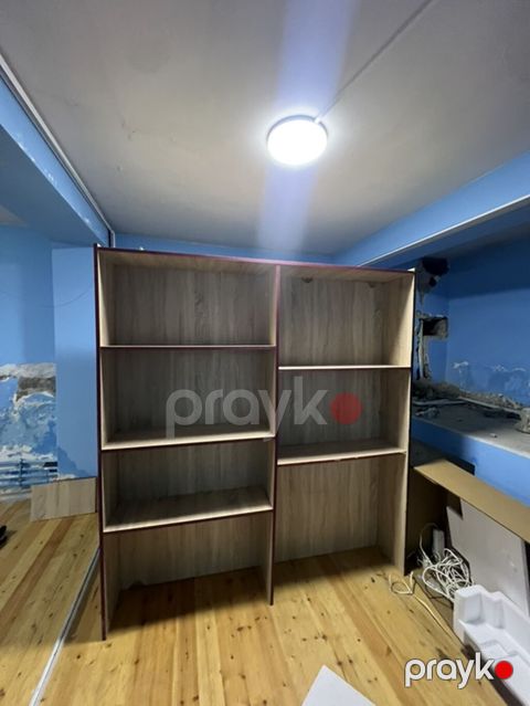 Açıq palıd rəngində böyük çoxrəfli kitab rəfi/stellaj - Material — Bakı
