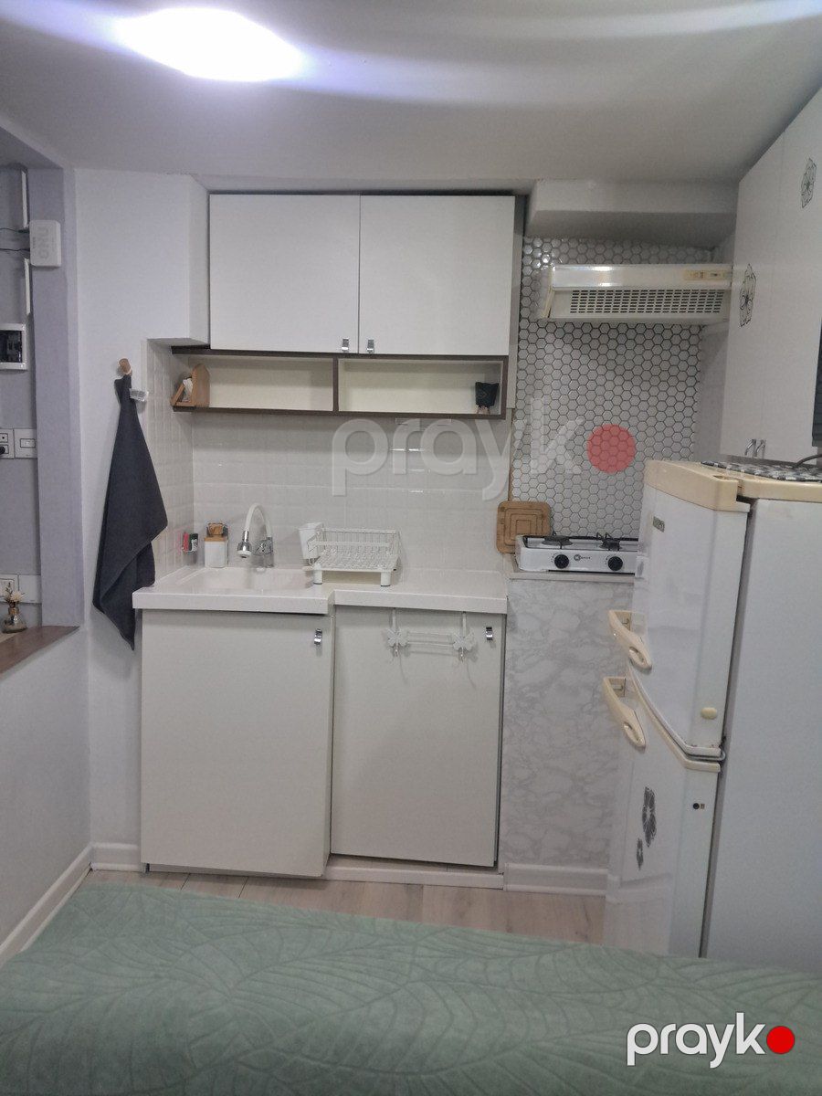 İcarəyə verilir 1 otaqlı köhnə tikili 45 m² — Mənzil, Bakı (8)
