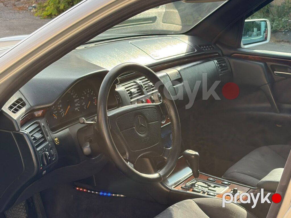 Mercedes E 240, 2.4 L, 1997 il, 230 000 km — Avtomobillər, Bakı (10)