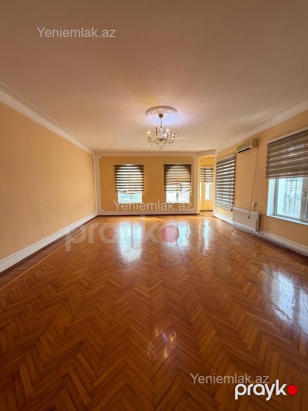 Satılır 10 otaqlı Həyət evi / Villa, 390 m², Səbail rayonu — Ev, villa, Bakı (4)