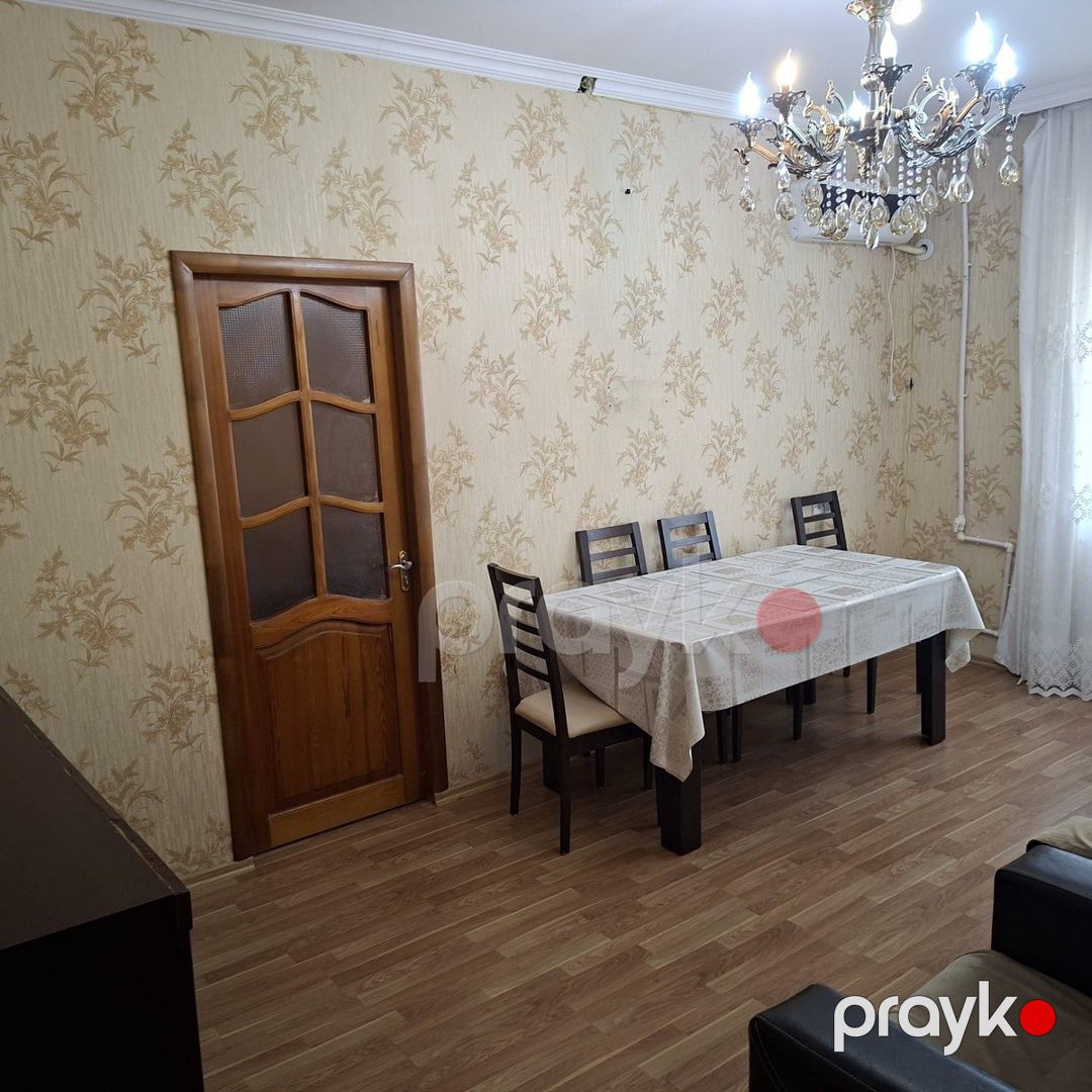 Satılır 4 otaqlı köhnə tikili 95 m² — Mənzil, Bakı (2)