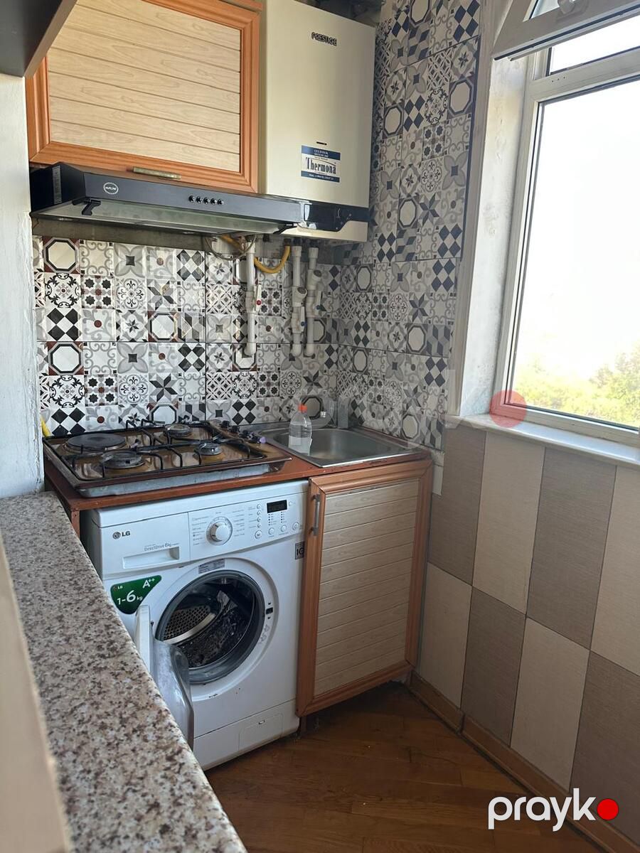 Satılır 2 otaqlı köhnə tikili 50 m² — Mənzil, Bakı (4)