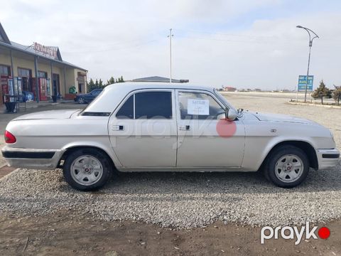 GAZ-3110 Volga sedan - Kuzov: 4 qapılı sedan, ağ rəng - Mühərrik — Hacıqabul