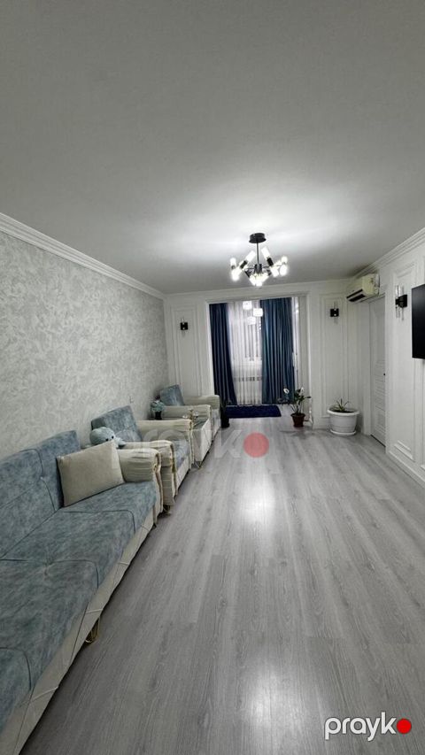Satılır 2 otaqlı köhnə tikili 55 m² — Bakı