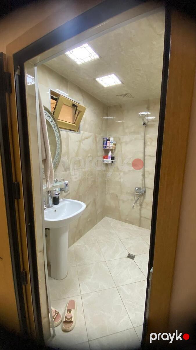 Satılır 2 otaqlı köhnə tikili 65 m² — Mənzil, Bakı (3)