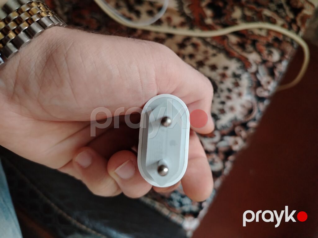 Salam, gedib 50-60 manat pul verib aldıqınız adapdır başlıqıdır, tam — Şarj cihazları, Bakı (2)