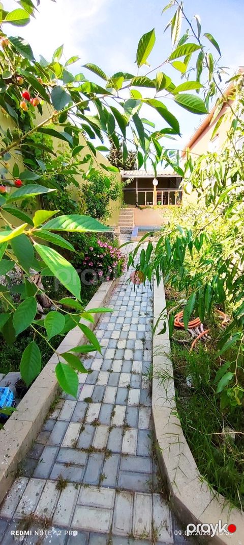 Satılır 3 otaqlı həyət evi/bağ evi 92 m² — Bakı