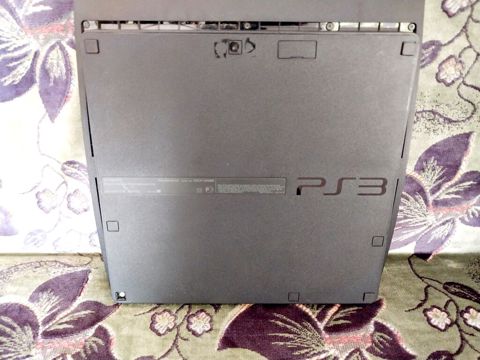 Məhsul: Sony PlayStation 3 Slim oyun konsolu 320 GB yaddas 17 oyun 3 — Qobu