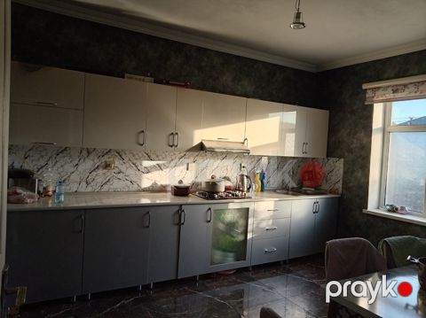 Satılır 4 otaqlı həyət evi/bağ evi 110 m² — Bakı