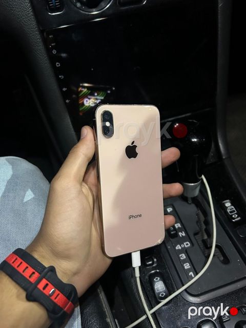 IPhone xs 64 face id işləmir 57% orginak pil ekran dəyişib qiymət — Bakı