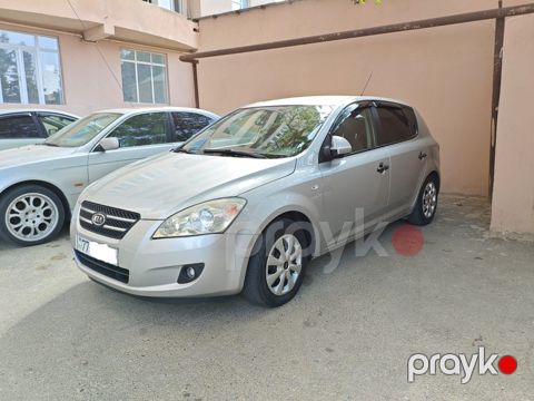 Kia Ceed, 1.4 L, 2009 il, 226 108 km — Bakı