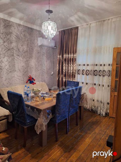 Satılır 2 otaqlı köhnə tikili 56 m² — Bakı