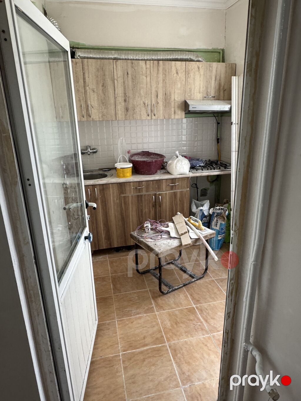 Kiraye 2otagli menzil duz ecemi metrosunun cixisinda shekilede baxa — Mənzil, Bakı (8)