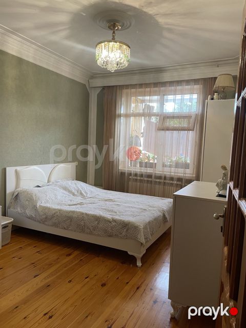 Satılır 3 otaqlı köhnə tikili 80 m² — Bakı