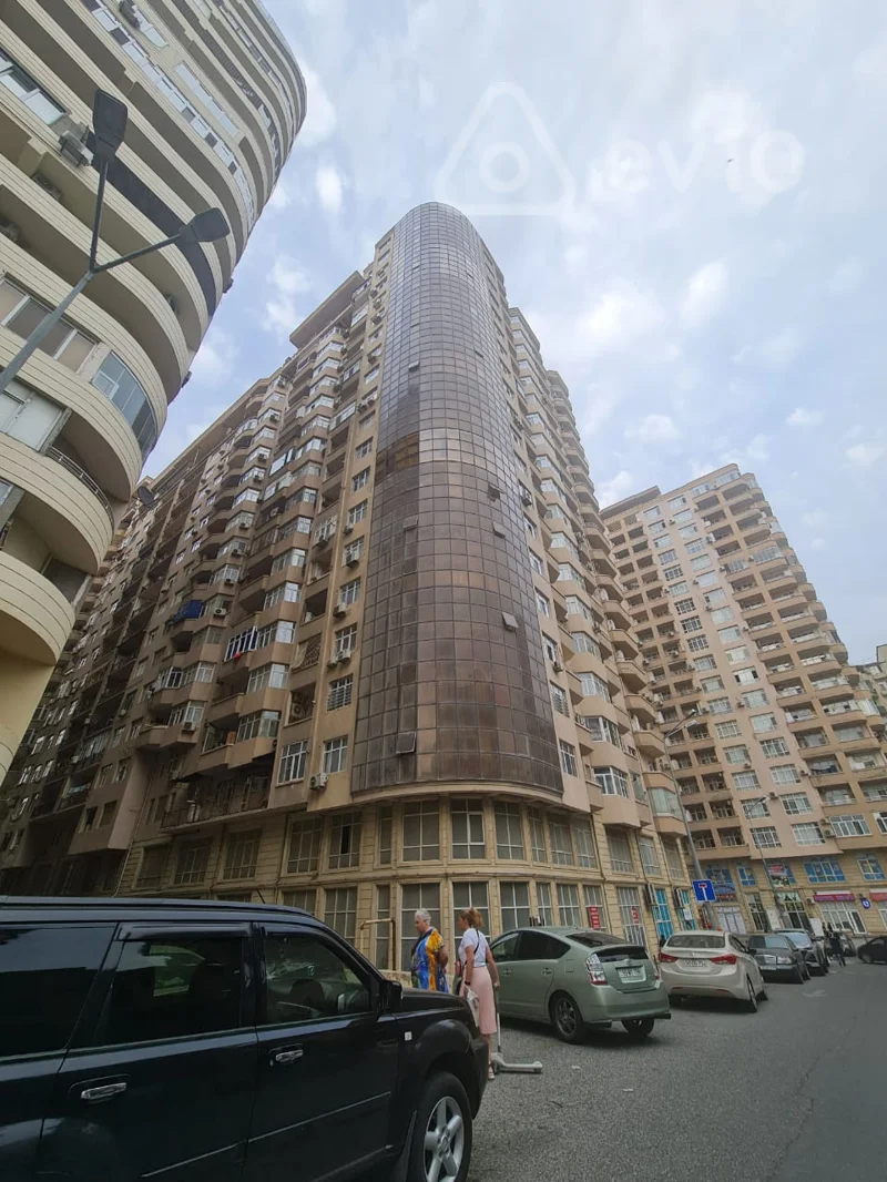 3 otaqlı mənzil, 140 m², Ənvər Hüseynov — Bakı