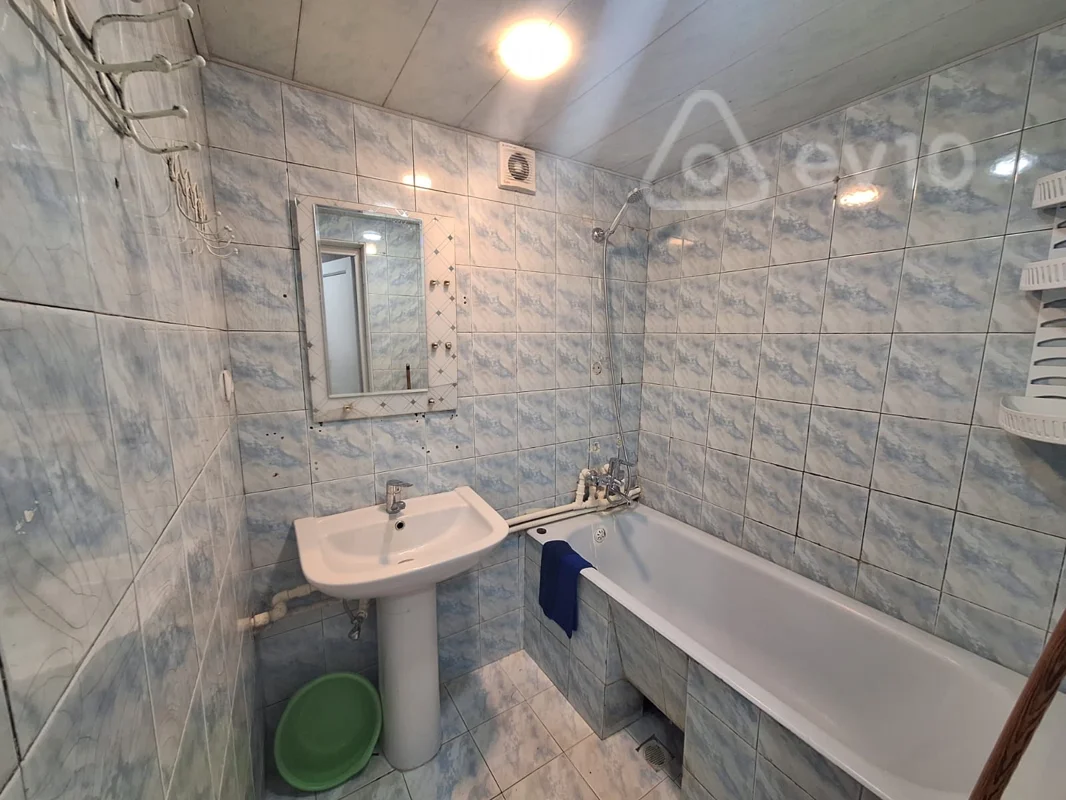 4 otaqlı mənzil, 100 m², Bakı, Sabit Rəhman küçəsi — kirayə — Mənzil, Bakı (11)