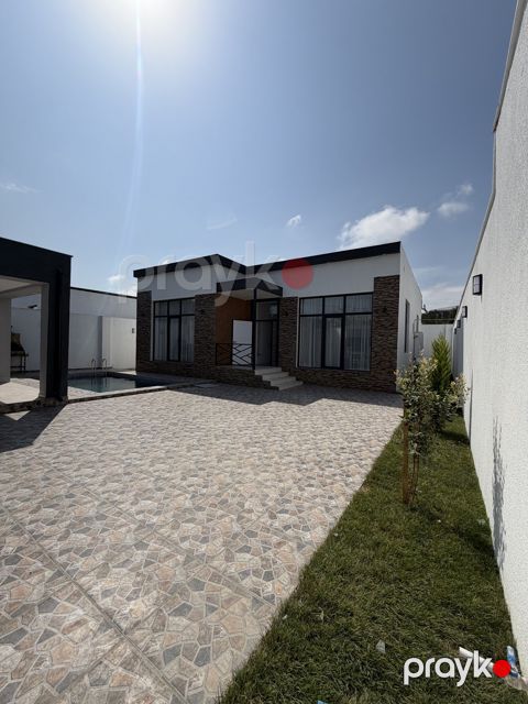 Satılır 4 otaqlı həyət evi/bağ evi 160 m² — Bakı