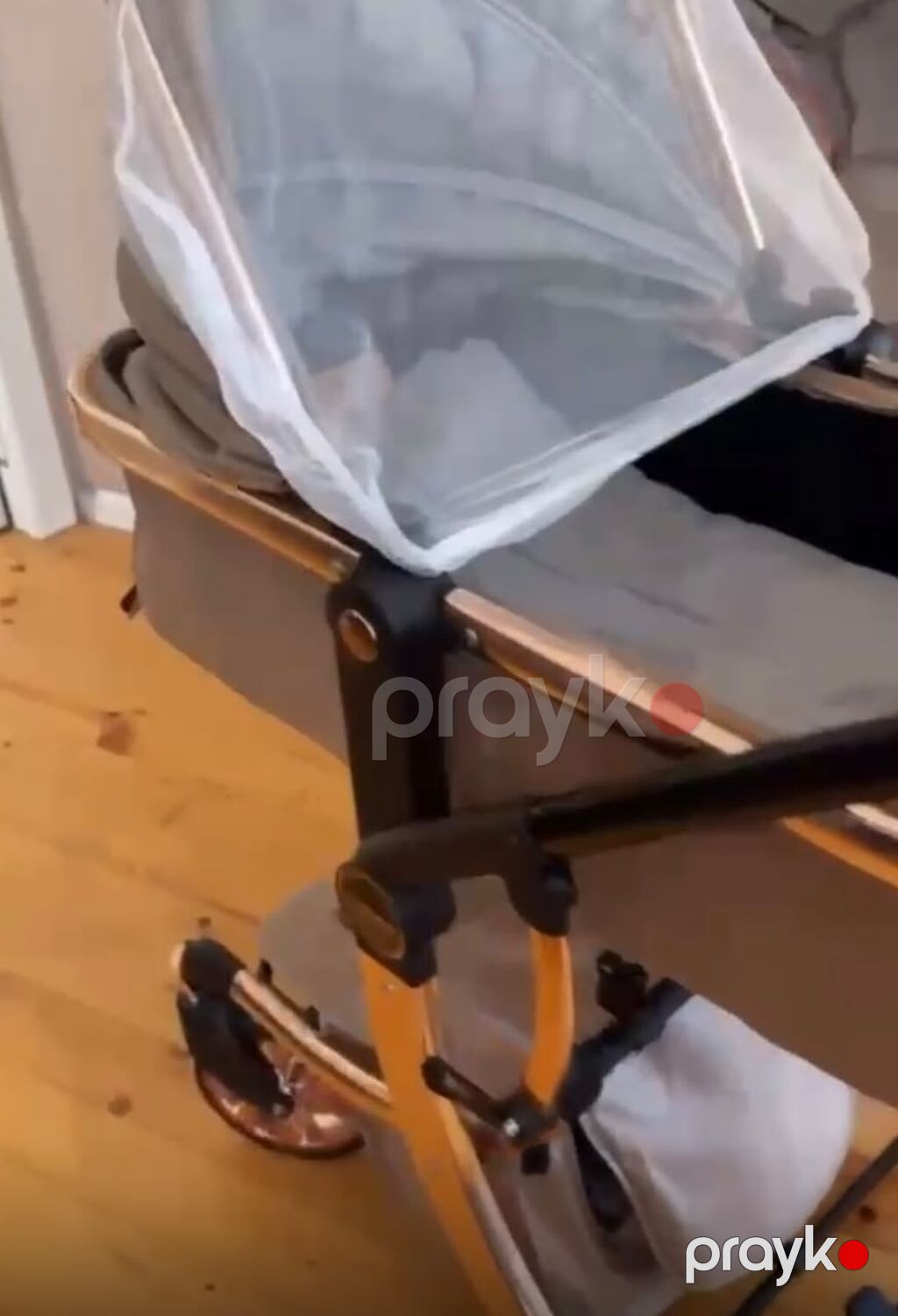 Araba gorunduyu kimdit qiymet son.Unvan Azadliq — Arabalalar, Bakı (5)
