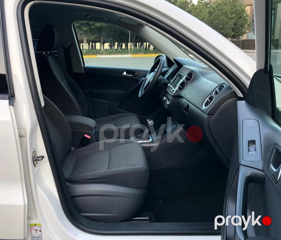 Volkswagen Tiguan, 2.0 L, 2010 il, 240 000 km — Avtomobillər, Bakı (12)